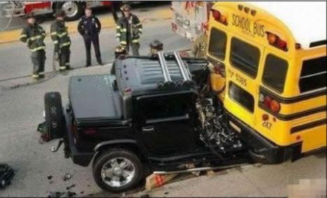 117518__468x_us-vs-japanese-schoolbuses-034