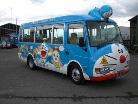 117511__468x_us-vs-japanese-schoolbuses-027