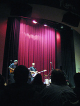 yoshis.live
