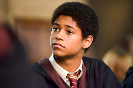 Dean-in-OotP-dean-thomas-alfie-enoch-647082_428_285