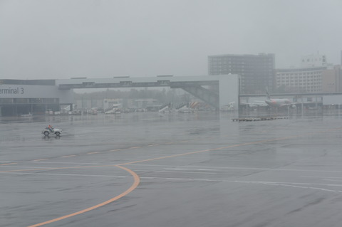 成田空港第3ターミナル渡り廊下