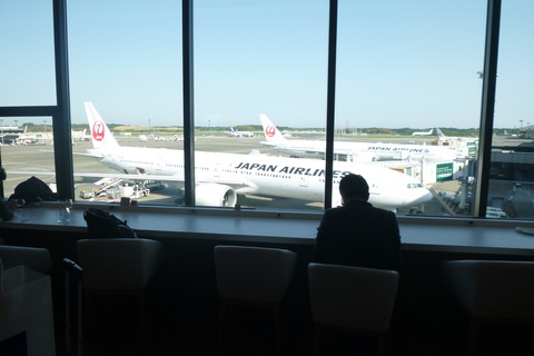 成田空港第2ターミナルサクララウンジ本館