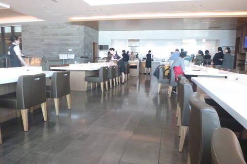 成田空港第2ターミナルサクララウンジ本館
