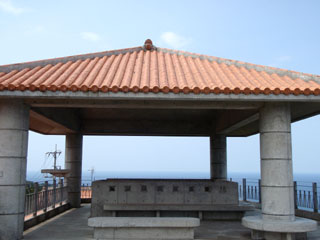 赤瓦屋根