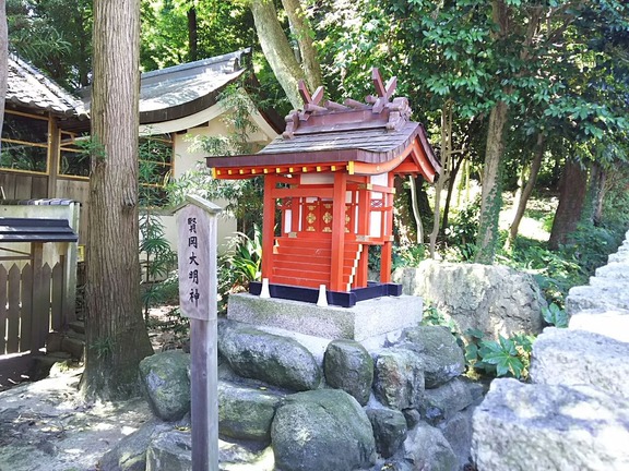 片岡神社末社 賢岡神社