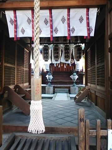石津太神社 拝殿馬道(北本殿)