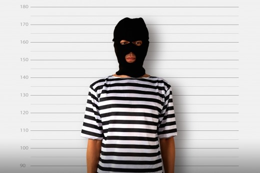 恥ずかしがり屋さんが全裸に目出し帽でランニングする事案が発生…福岡