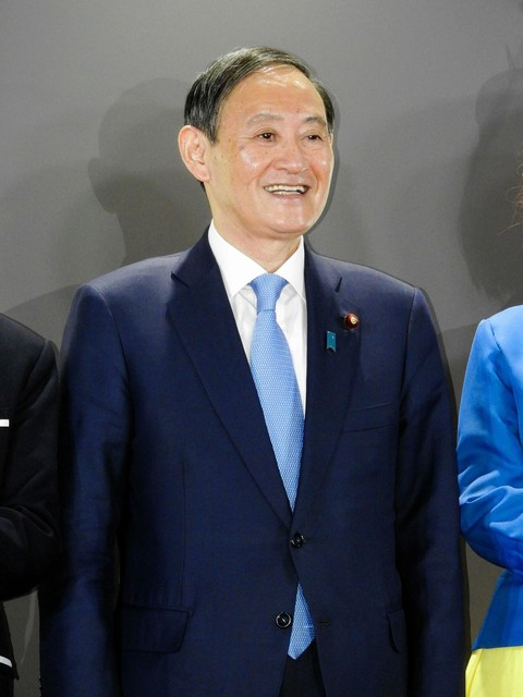 菅官房長官 令和おじさん ニコニコ超会議 赤面に関連した画像-03