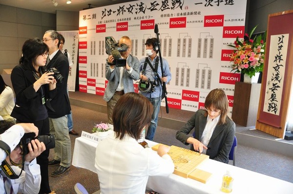 20120519_carolinatakamure_2