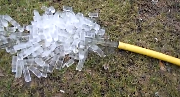 ホース 氷 動画に関連した画像-01