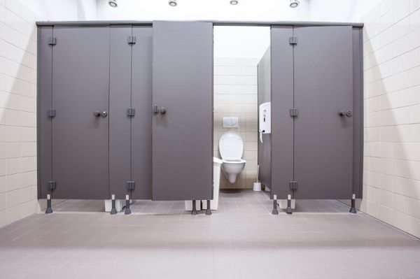 千原ジュニア　トイレ　混雑　圏外に関連した画像-01