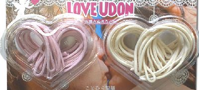 El Udon es vendido en un corazón.