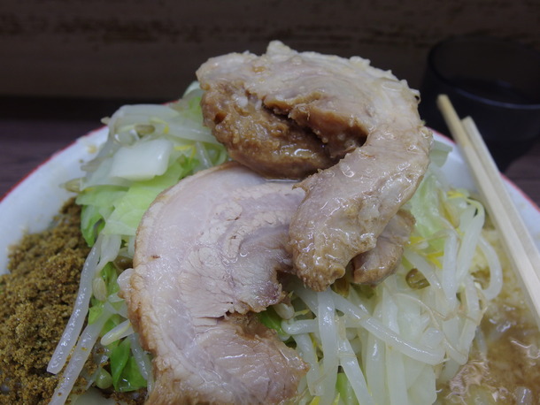 ラーメン二郎関内