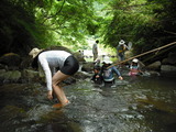 川