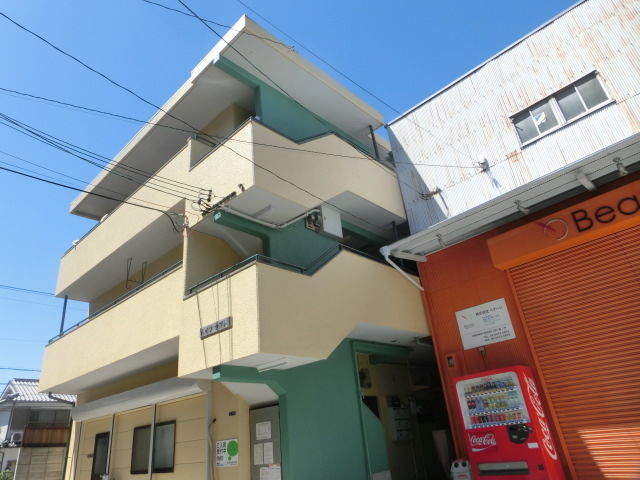 011