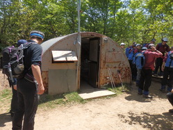 非難小屋