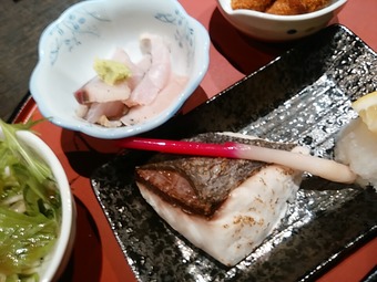新橋 やひろ丸 ランチ 日替り焼魚定食