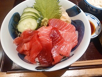新橋 ニュー新橋ビル ひでや ランチ まぐろ中落ち丼