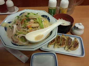 新橋 リンガーハット ランチ 野菜たっぷりイカちゃんぽん