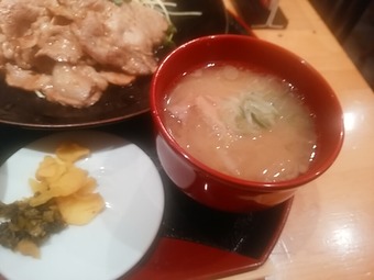汐留 いちにいさん ランチ 黒豚生姜焼きセット 豚汁