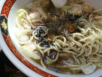 新橋 しお福 味玉わんたんめん 調味料