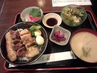 銀座 花なり はんなり ランチ やきとり丼定食