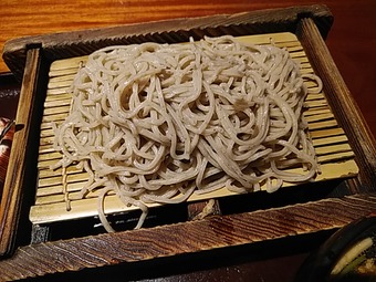 新橋 旧月 ランチ 肉つけ蕎麦とまぐろ丼 そば