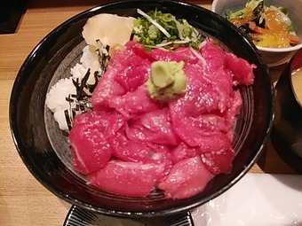 板前寿司 新橋店 ランチ 本まぐろ中落ち丼