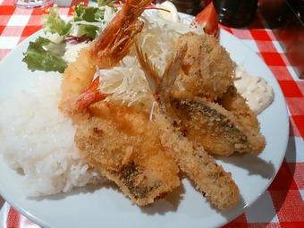 新橋 QUEEN OF FISH R25 ランチ