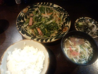 新橋 沖縄 源さん ランチ
