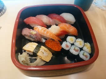 新橋 すしまみれ ランチ 1人前にぎり