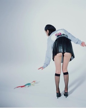 005