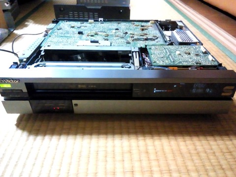 HR-S8000