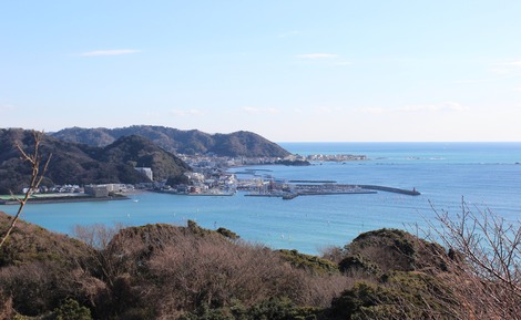 葉山マリーナ方面
