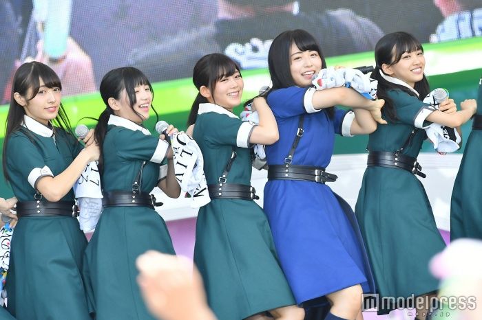 欅坂46の渡辺梨加と長濱ねるも写真集発売決定 	YouTube動画>1本 ->画像>9枚 
