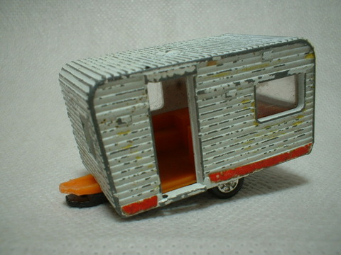 完成】NO.65 フランスベッドキャンピングカー : トミカ解体所 完成】NO.65 フランスベッドキャンピングカー : トミカ解体所