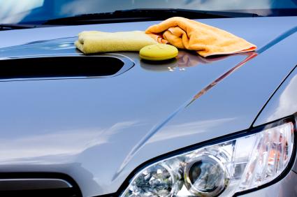 158408-425x282-car-waxing