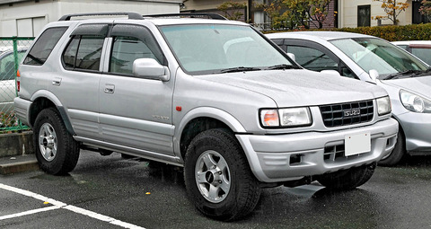Isuzu_Wizard_001