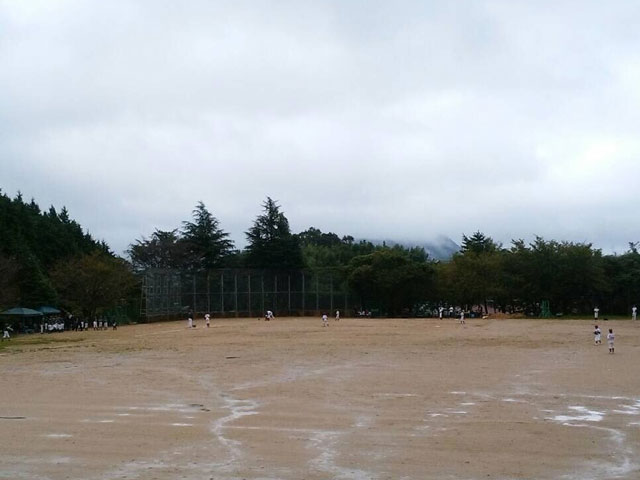 松江四中の校庭グラウンドの状況