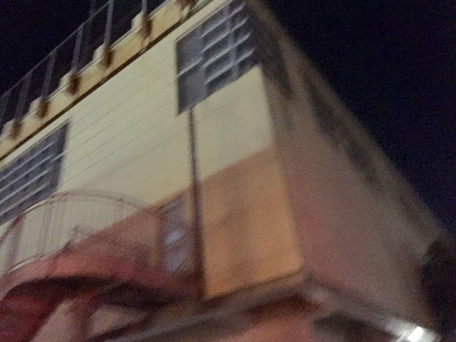 抽選会場の朝日公民館の建物(松江市)