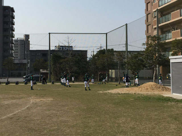 練習試合前の母衣小学校での練習