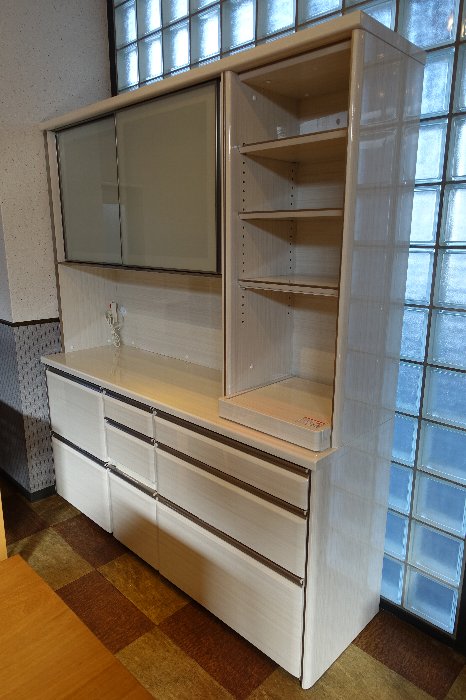 シギヤマの食器棚・メルヴィン1800が198000円 : 住賓館(じゅうひんかん 