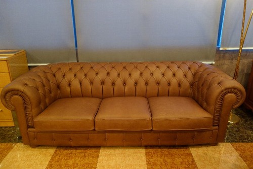 イタリアのサコモディ社トラディショナル3Pソファ・SAIT－001