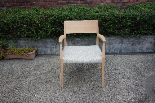 日進木工 FORMS・アームチェア・DFCー095・COVー095背