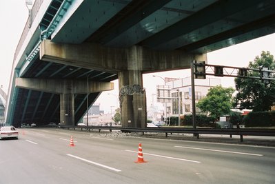 高速道路の復旧も容易ではない