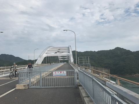 ダウンロード (8)