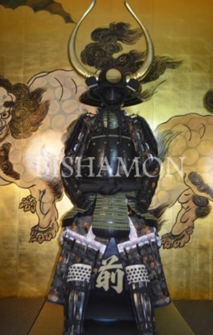 等身大甲冑 黒田長政 水牛金角脇立兜黒塗二枚胴具足 : 甲冑大特集