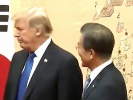 トランプ大統領 文在寅
