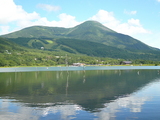 女神湖と蓼科山