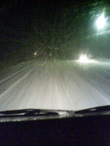 夜中の雪道